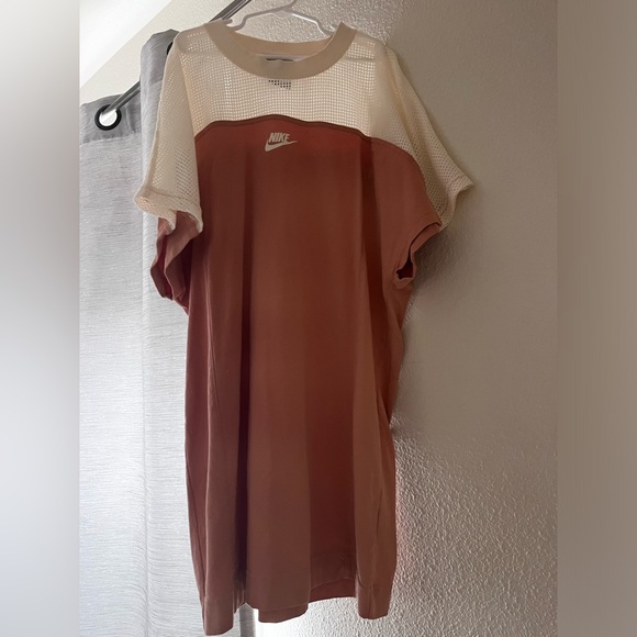 XS Nike T-shirt Dress Pink - Picture 4 of 7